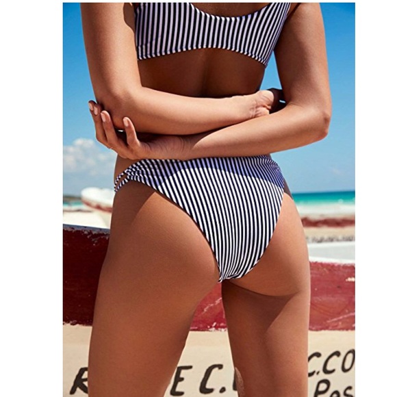 JUST IN - Blue front tie striped bikini - Picture 5 of 8